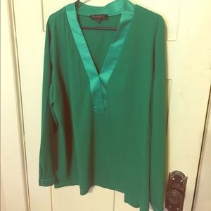 Beautiful Kelly Green Blouse